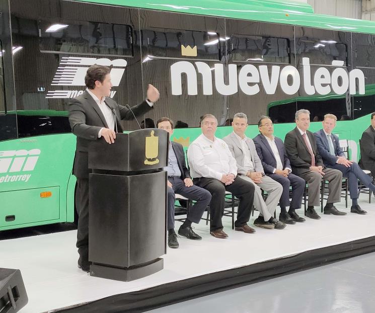 Entregan 37 camiones Euro 6