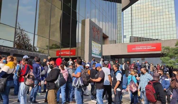 Reinicia Infonavit proceso para cambiar créditos a pesos