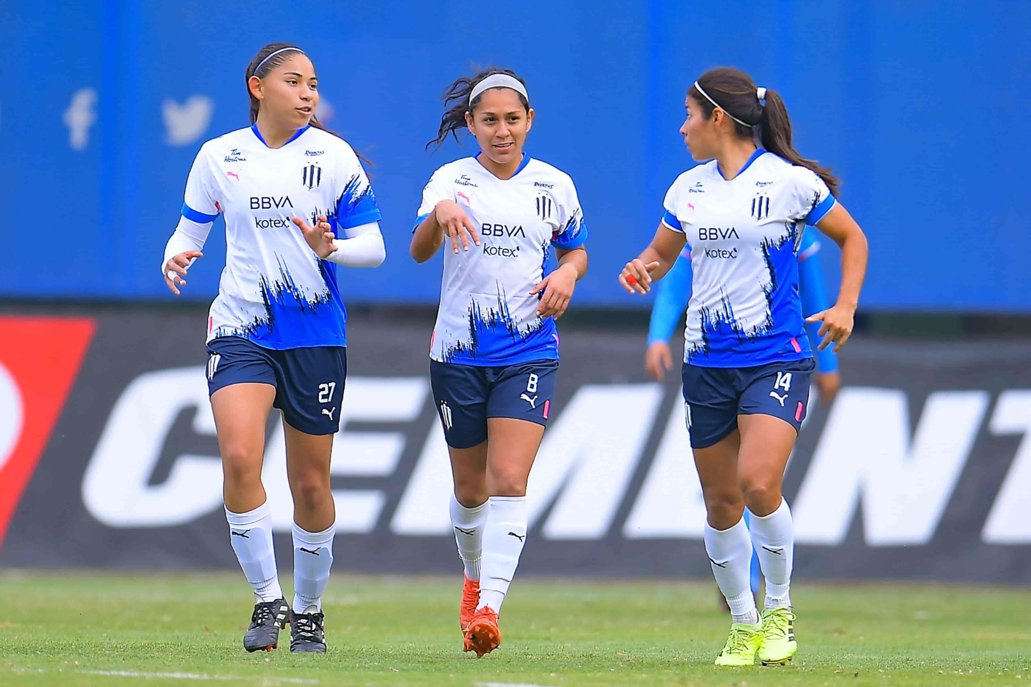 Diana Evangelista hace el 1-0.