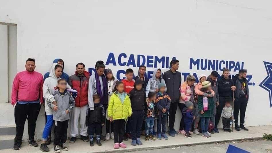 Abandonan a 24 venezolanos en Cadereyta Abandonan a 24 venezolanos en Cadereyta