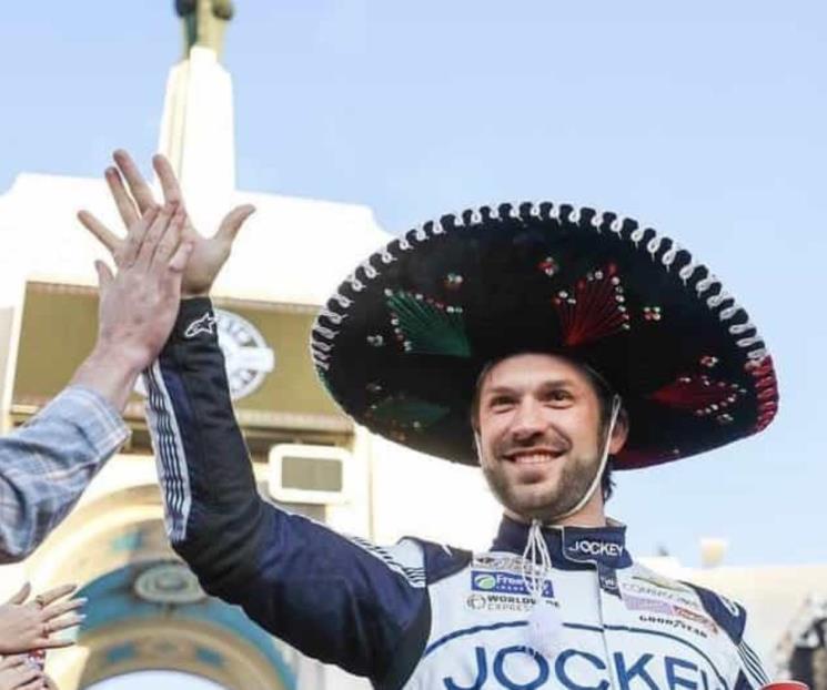 Obtiene regio Suárez reconocimiento de la Nascar