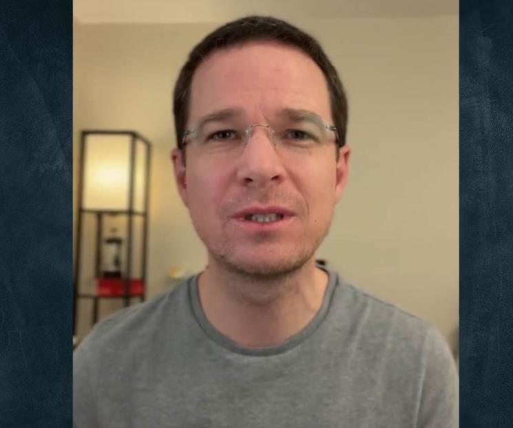 Anaya acusa a AMLO de comportarse como emperador Anaya acusa a AMLO de comportarse como emperador