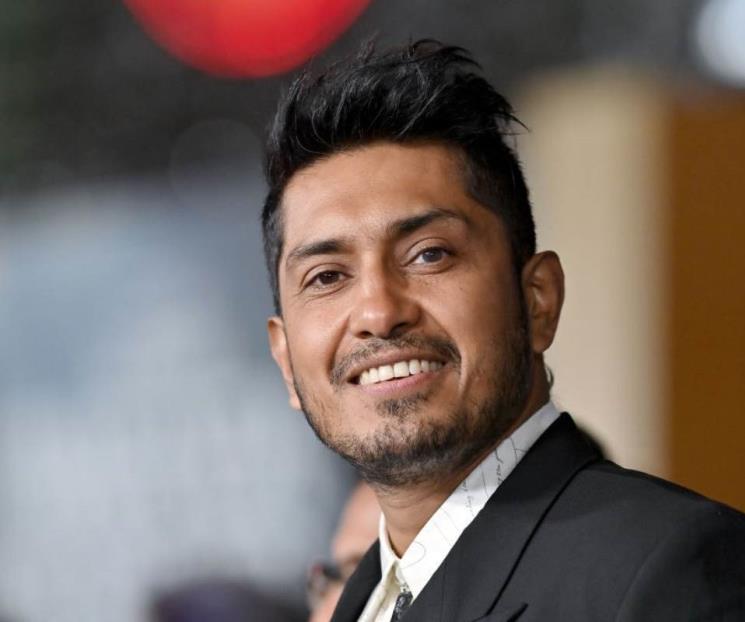 Tenoch se lanza contra teatro mexicano y lo tunden en redes