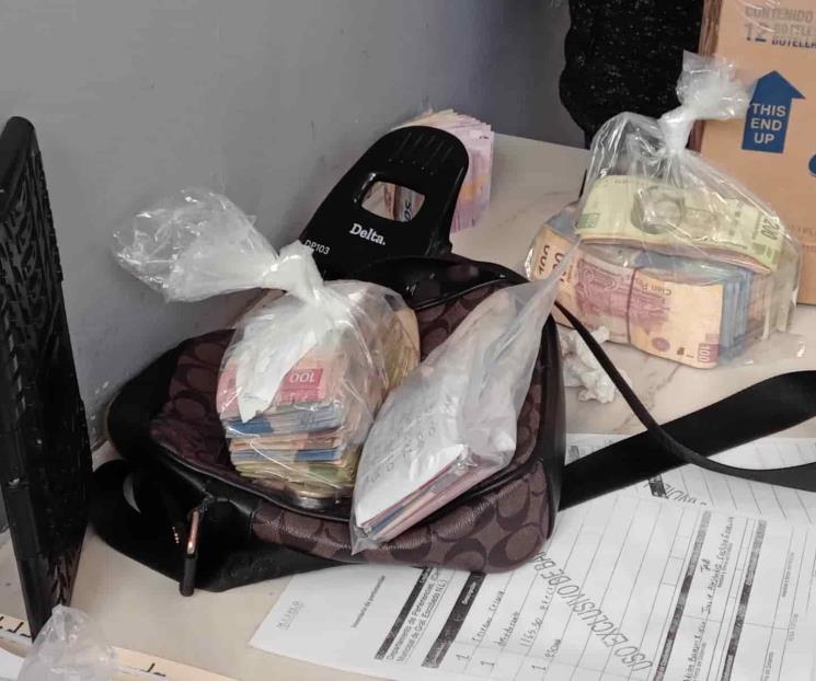 Detienen a sospechosos en camioneta