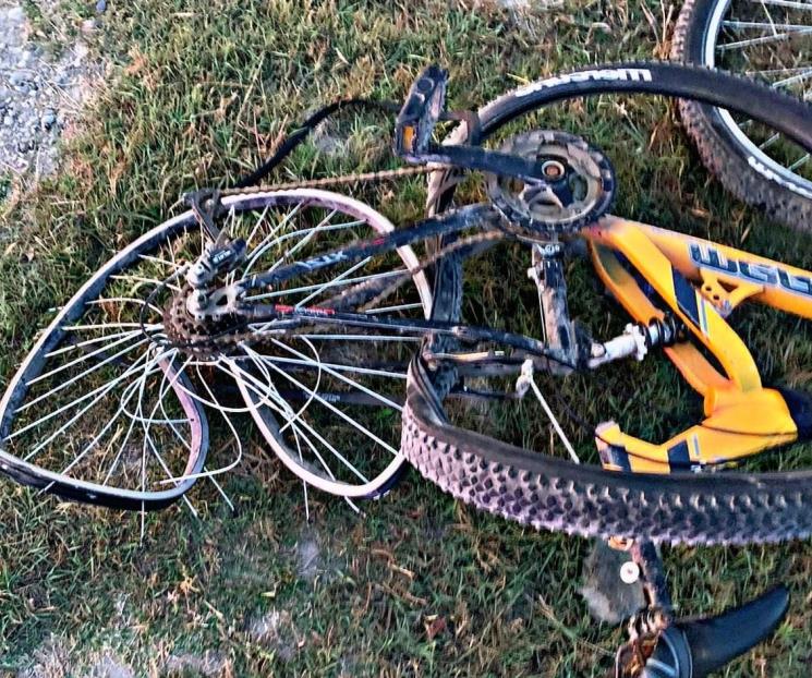 Atropella camioneta a ciclista