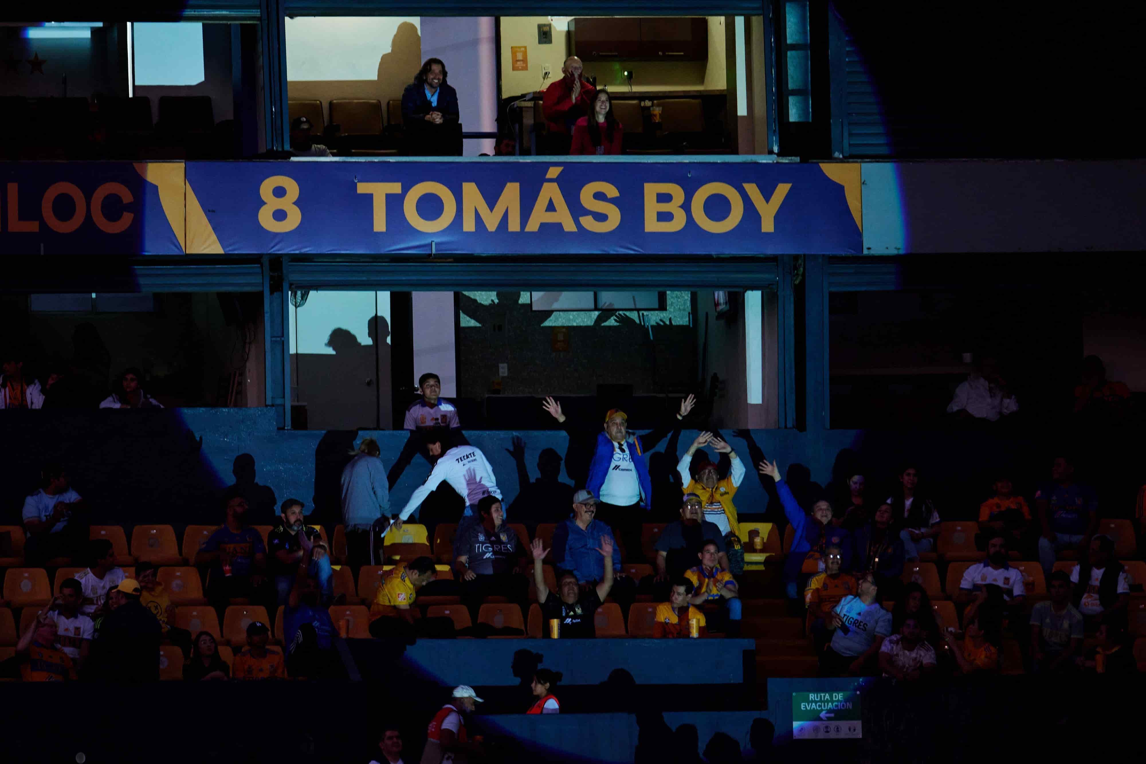 Homenaje a Tomás Boy.