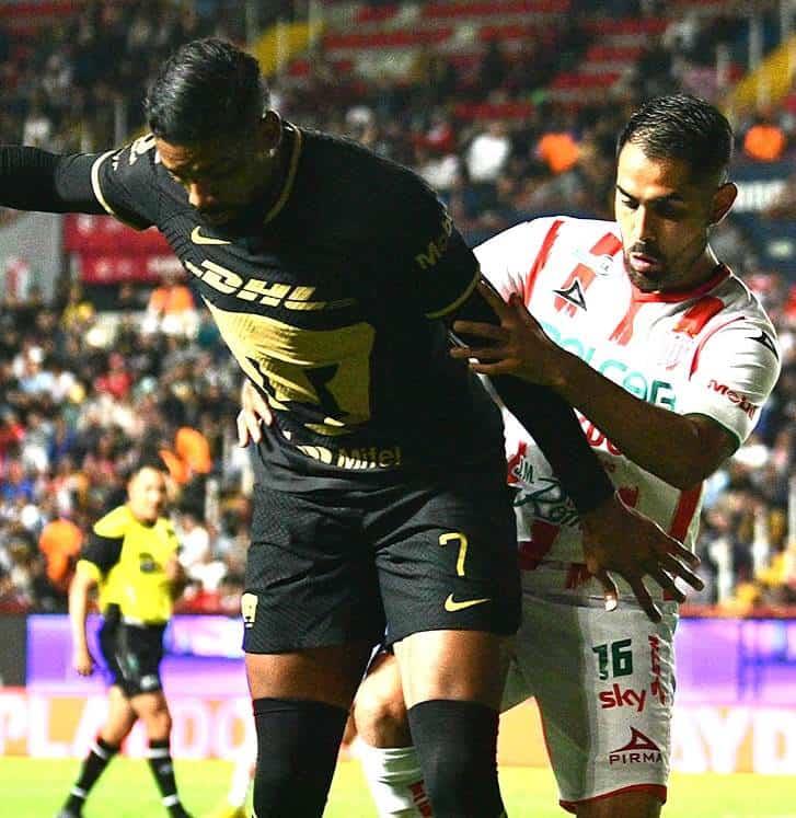 Necaxa venció a Pumas Necaxa venció a Pumas