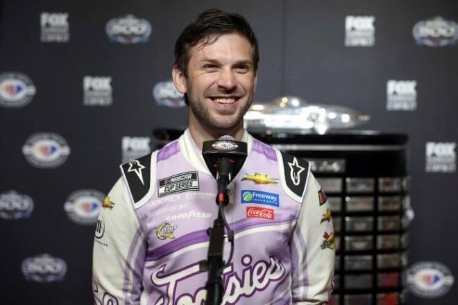 Daniel Suárez renueva contrato con Trackhouse