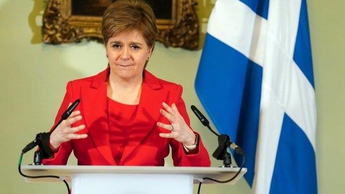 Renuncia Primera Ministra de Escocia Renuncia Primera Ministra de Escocia