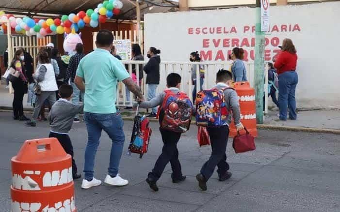 Concluye horario de inverno en educación básica