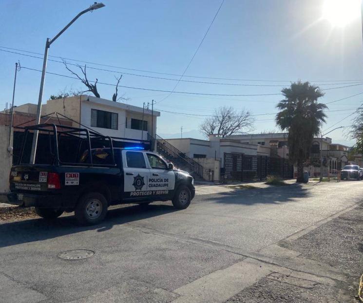 Espanta a asaltantes a balazos Espanta a asaltantes a balazos