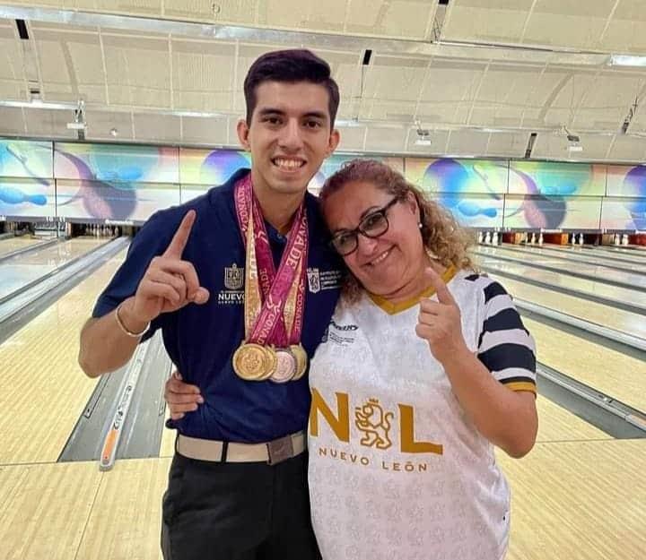 Chuzas neoleonesas en Qatar Chuzas neoleonesas en Qatar