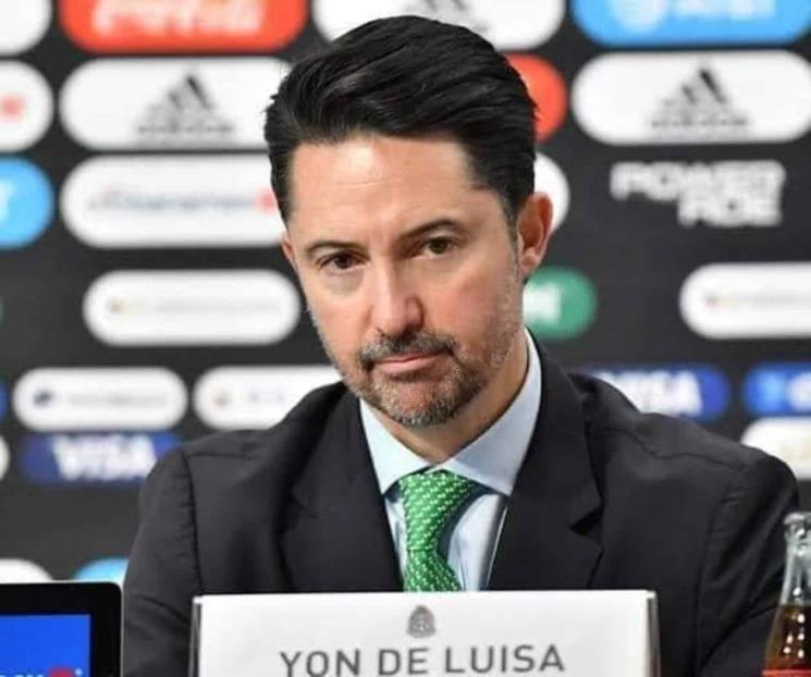 Renuncia Yon a la FMF