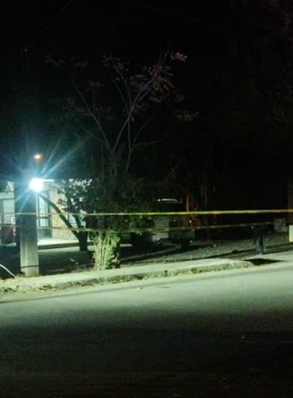 La FGJE indaga el hallazgo de una camioneta con impactos de arma de fuego, que fue encontrada abandonada, en Montemorelos