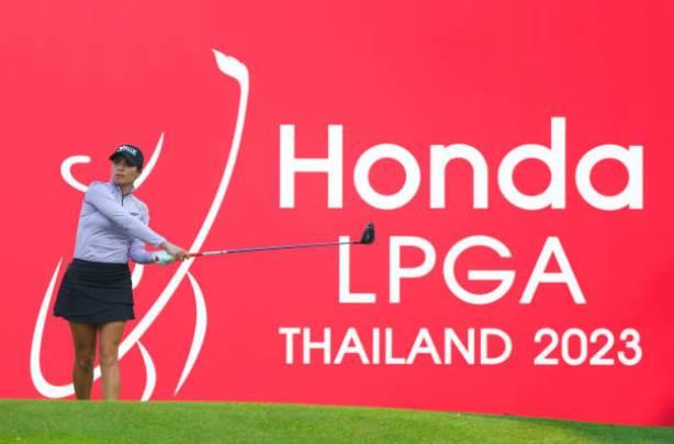 Inician mexicanas con paso lento en Tailandia