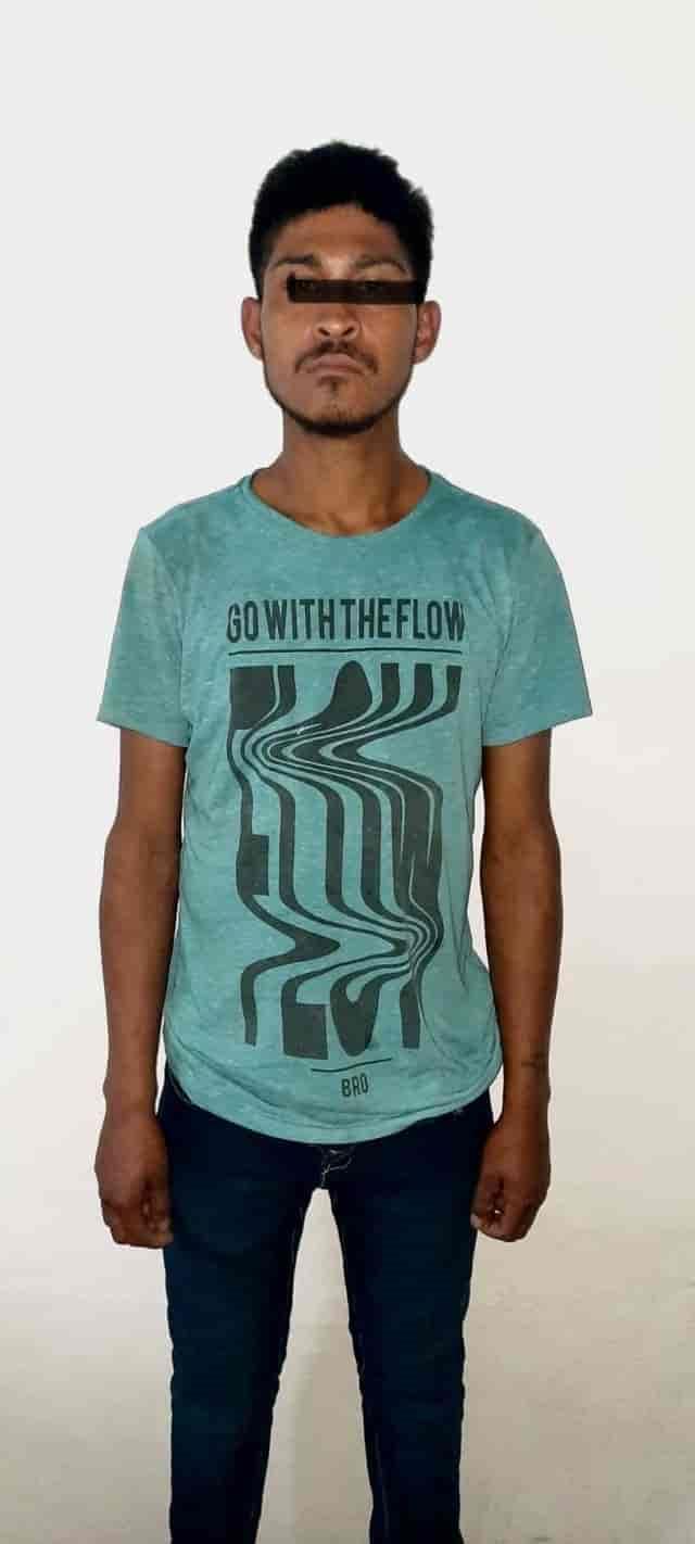 Roba en tienda y lo detienen