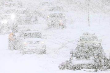 Enfrenta California nieve e inundaciones