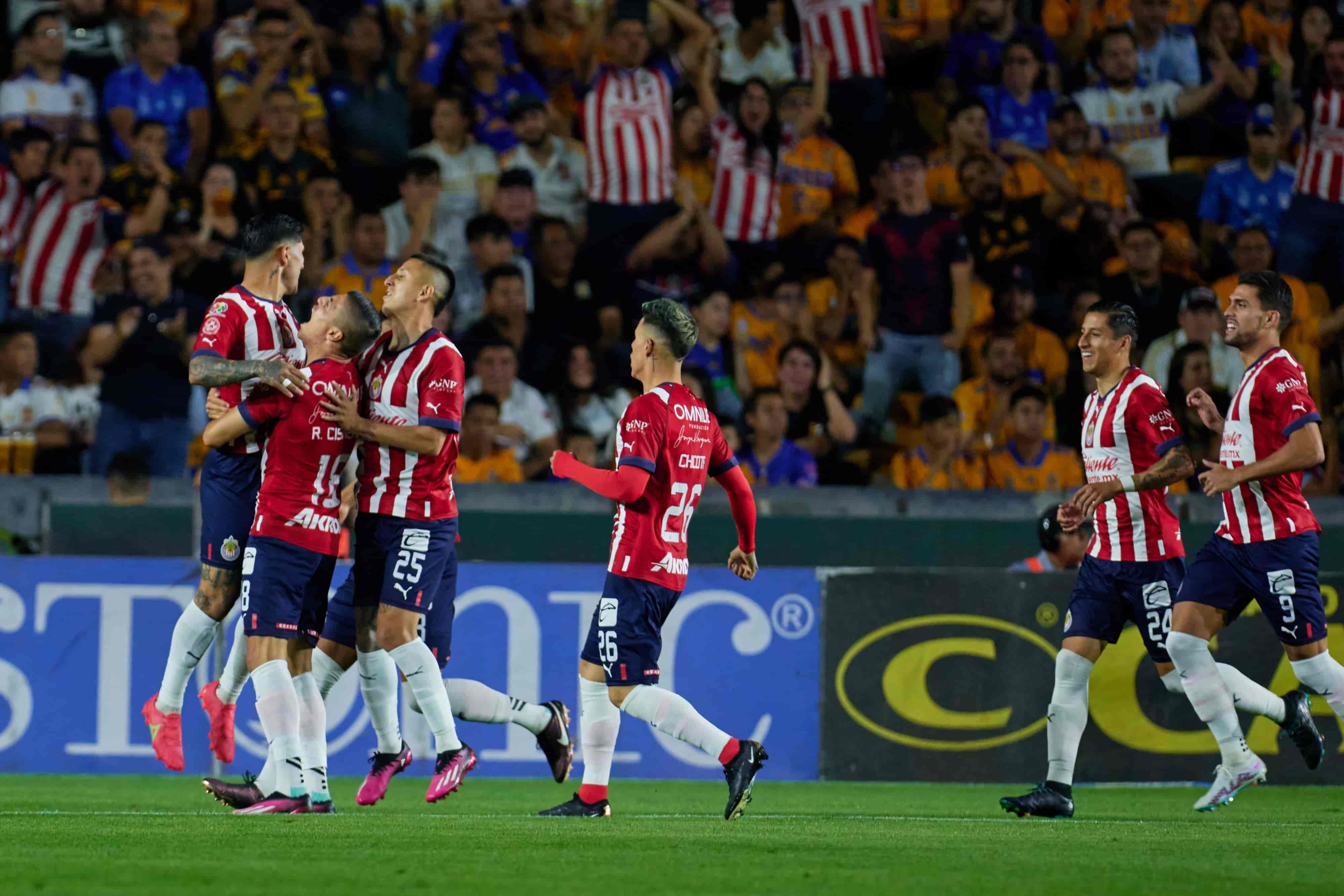 Gilberto Sepulveda hace el 1-0.