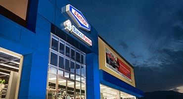 FAMSA, con sólo tres tiendas en operación