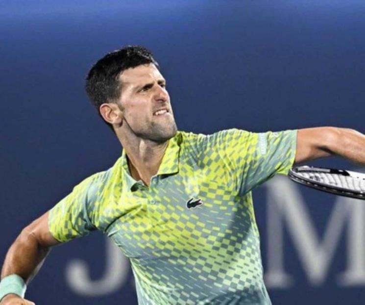 Avanza Djokovic a cuartos en torneo de Dubai