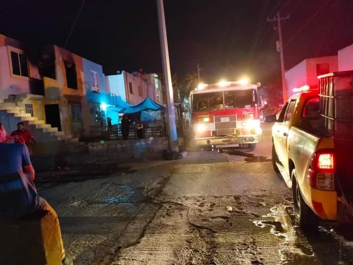 Prende mujer fuego a su pareja en Pesquería