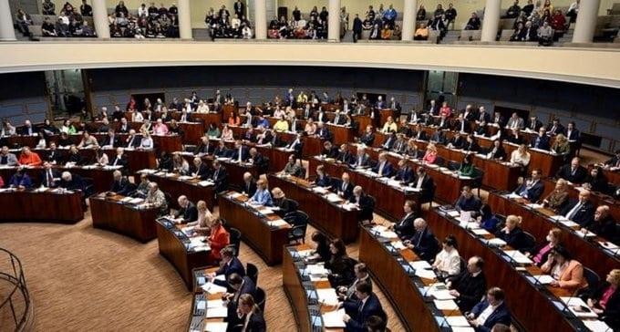 Aprueba Parlamento de Finlandia ingreso a la OTAN