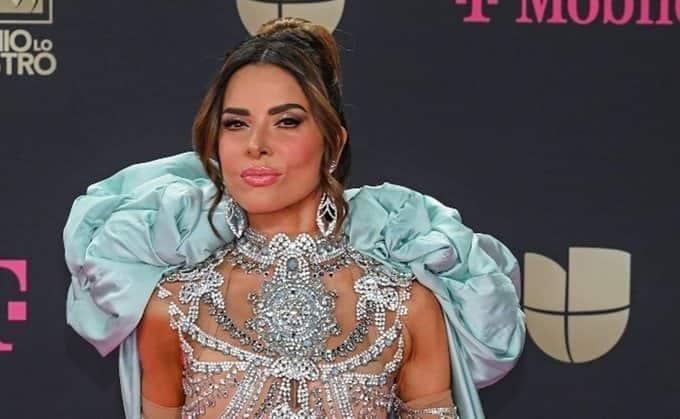 Buscan cancelar a Gloria Trevi para que no cante en el AN