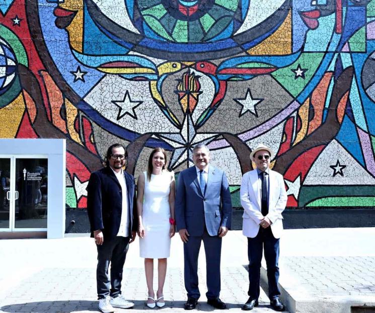 Plasman en murales de FAV evolución creativa de estudiantes