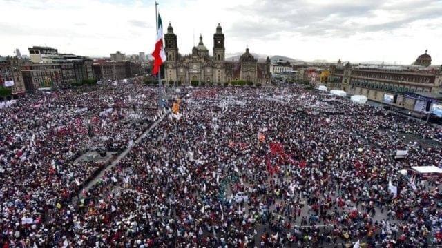 Anuncian marcha en apoyo a AMLO en el Zócalo