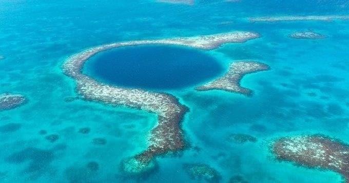 Descubren segundo agujero azul más grande del mundo en Q.Roo Descubren segundo agujero azul más grande del mundo en Q.Roo