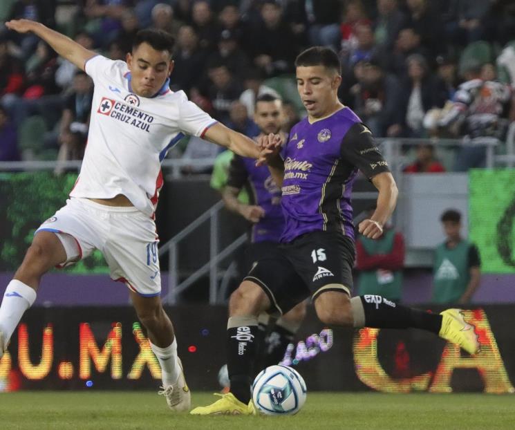 Remonta Mazatlán y derrota al Cruz Azul de Ferretti