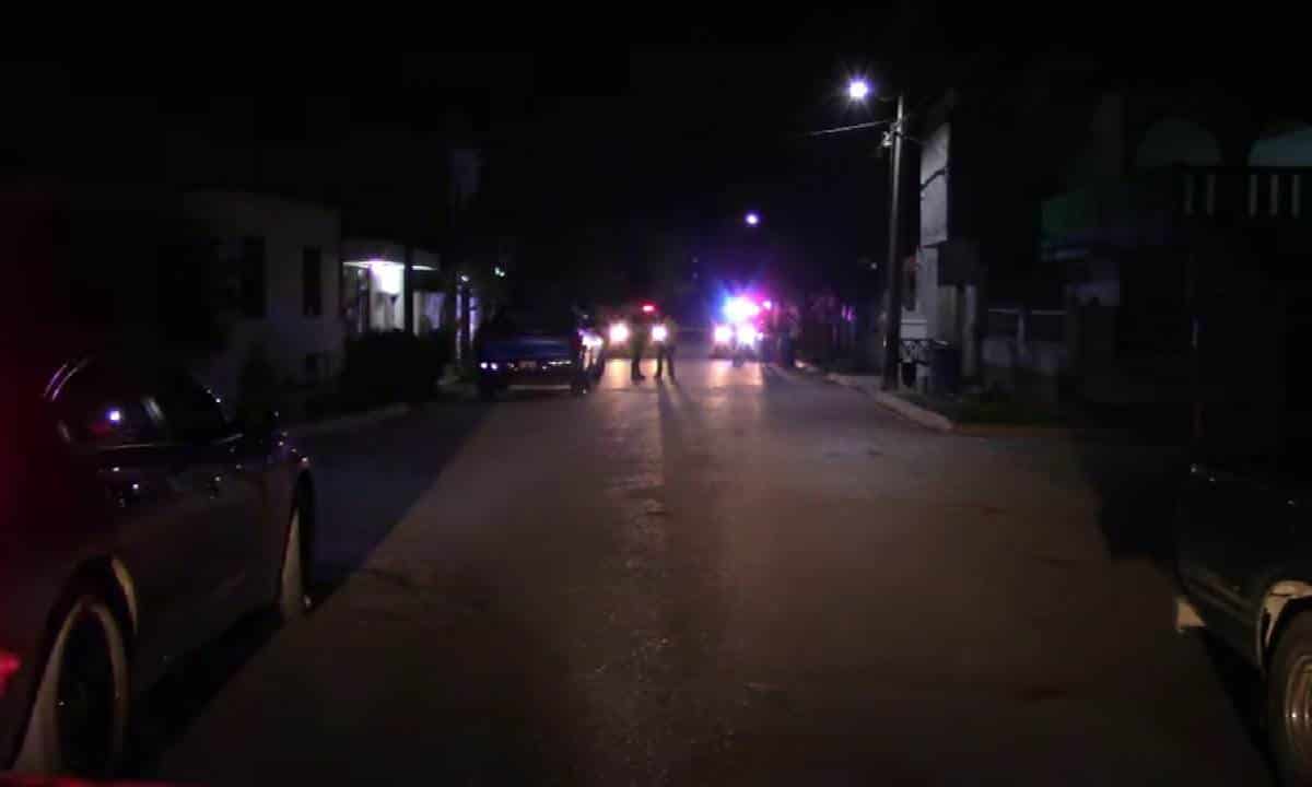 Un ataque en el cual presuntamente se intentó ejecutar a una mujer contra la que dispararon en al menos 30 ocasiones, movilizó a las autoridades del municipio de Benito Juárez