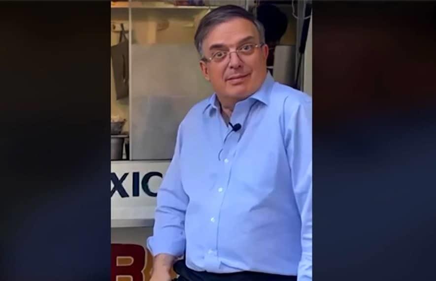 Presume Ebrard que es El Rey de Tik Tok