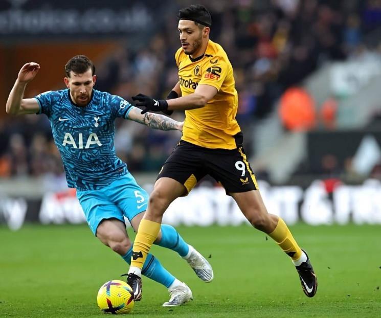 Vuelve a ganar el Wolverhampton de Raúl Jiménez