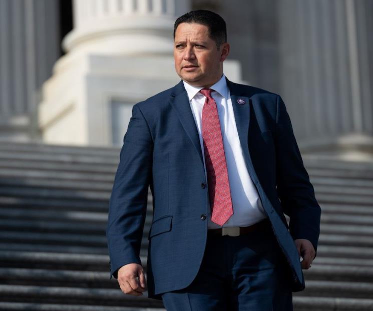 Viven republicanos división por armas Viven republicanos división por armas