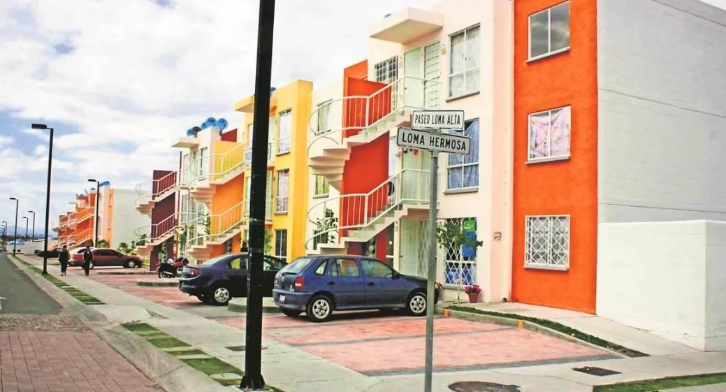 Mujeres tardan hasta 10 años más para tener crédito