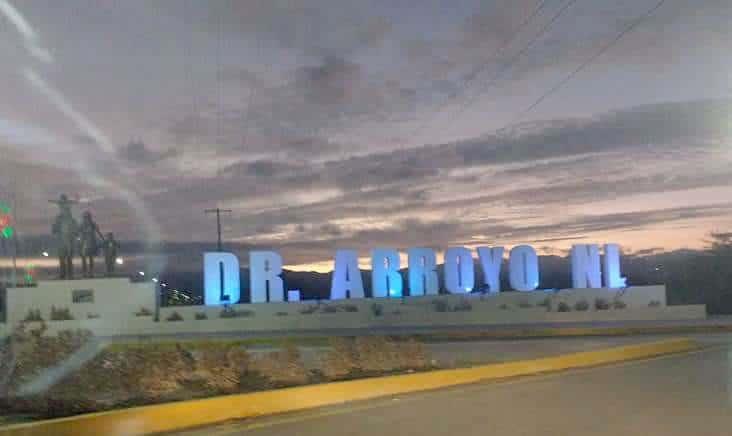 Hallan cuerpo decapitado en Doctor Arroyo