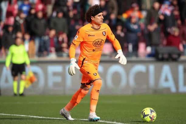 Da Ochoa empate al Salernitana en la Serie A