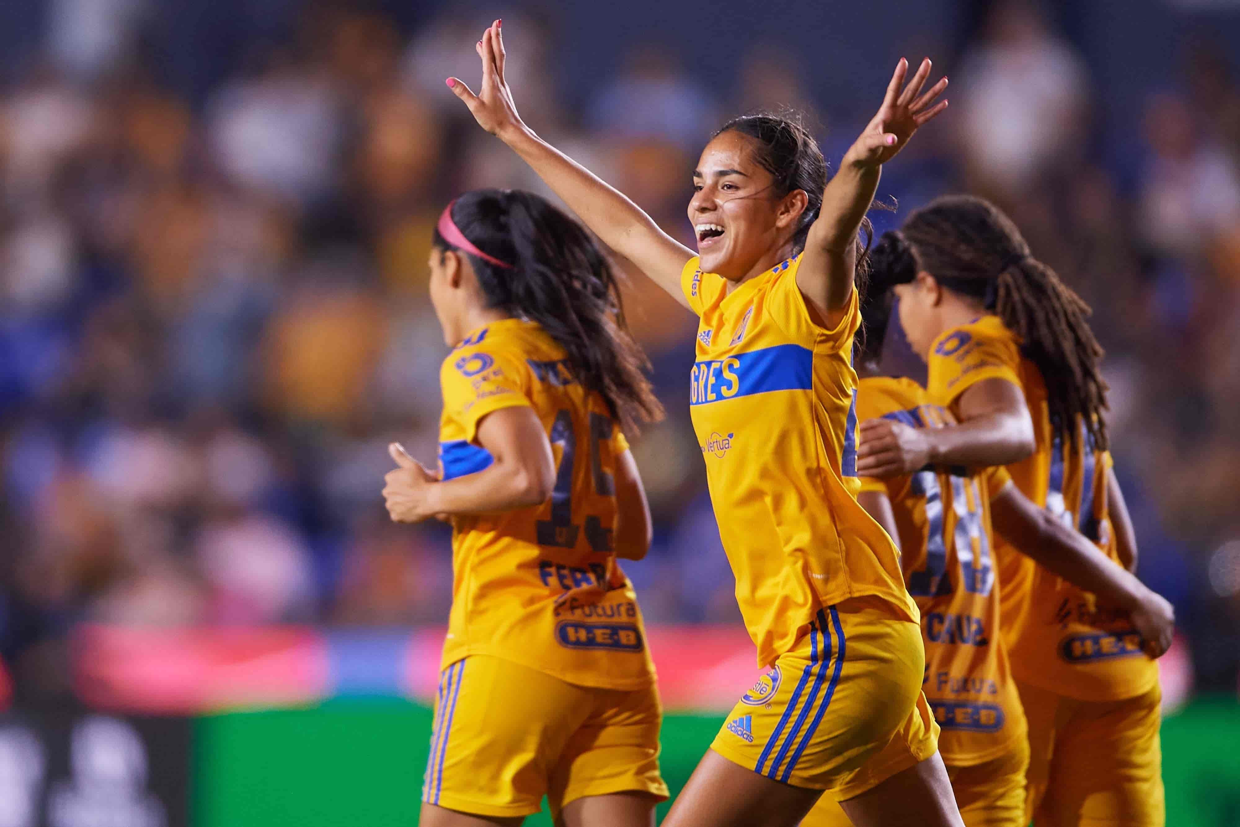 Maricarmen Reyes hace el 3-0.