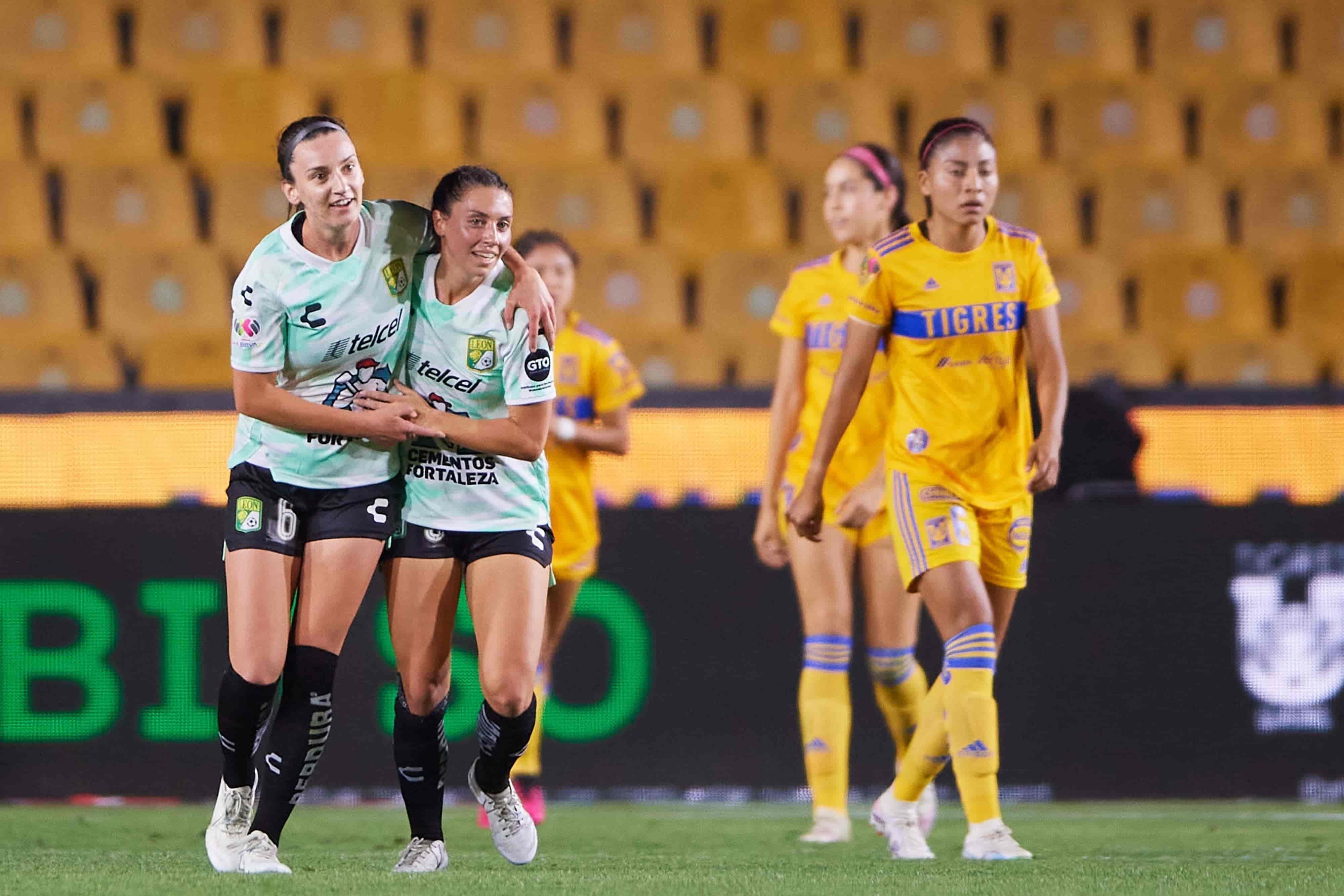 Briana Woodal hace el 3-1.