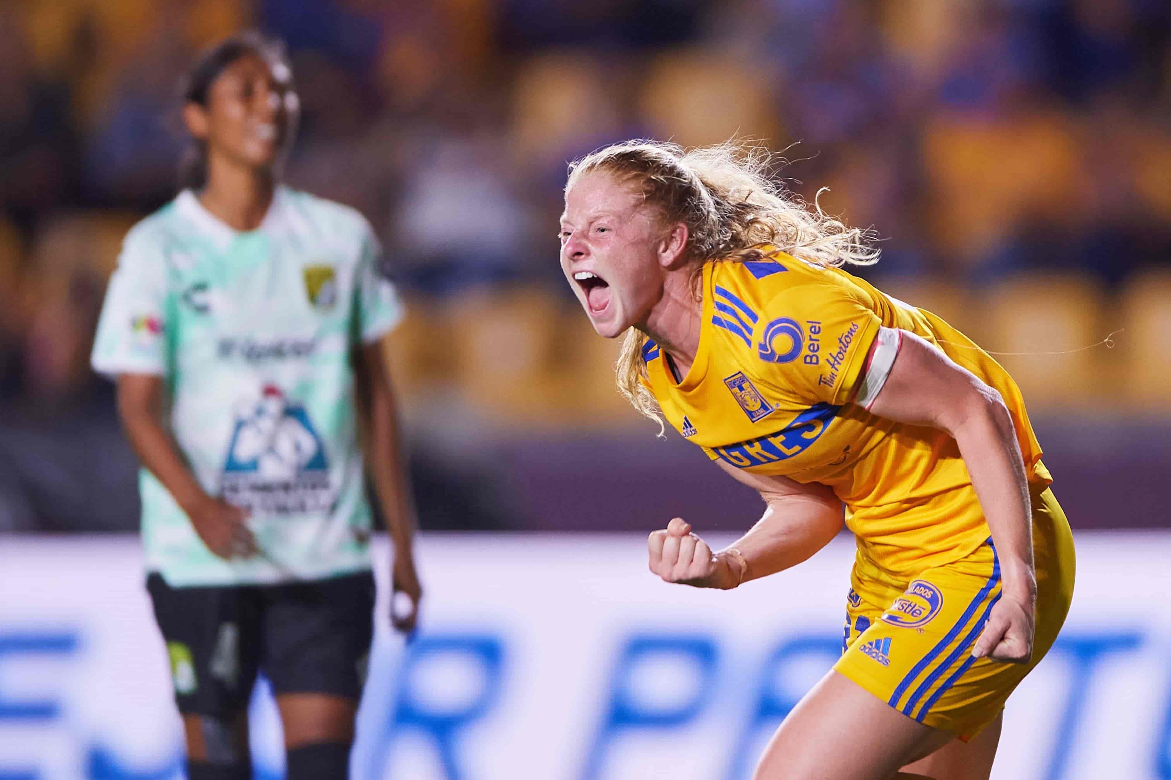 Riley Parker hace el 4-1.