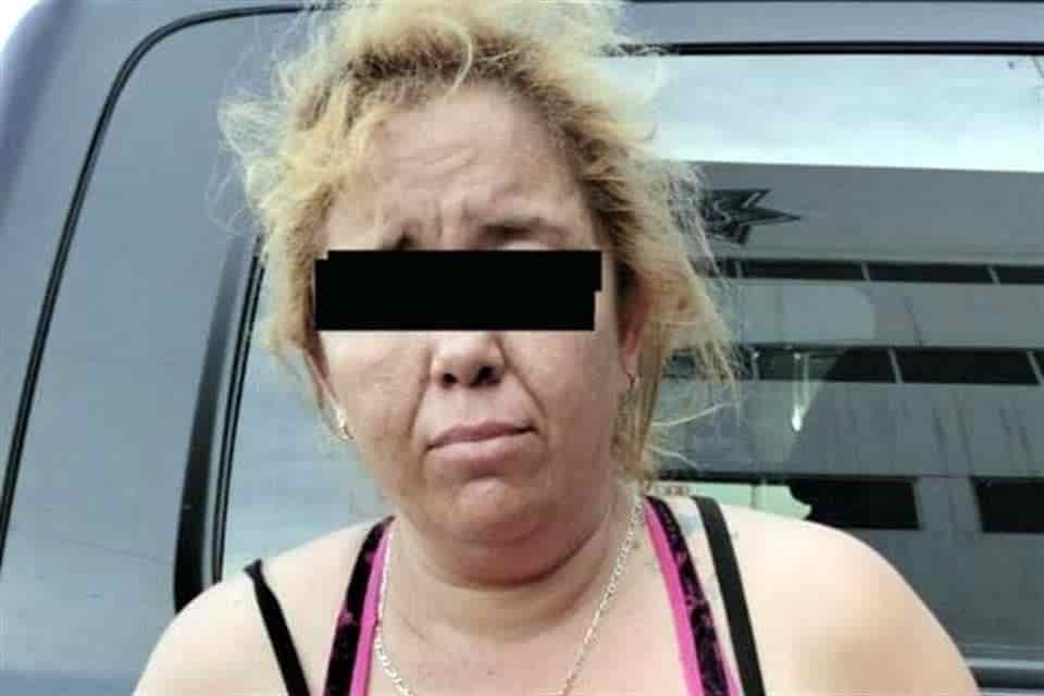 Elementos de la policía preventiva de Garcia, lograron la detención de una narcodistribuidora, que ocultaba la droga en una cajetilla de cigarros