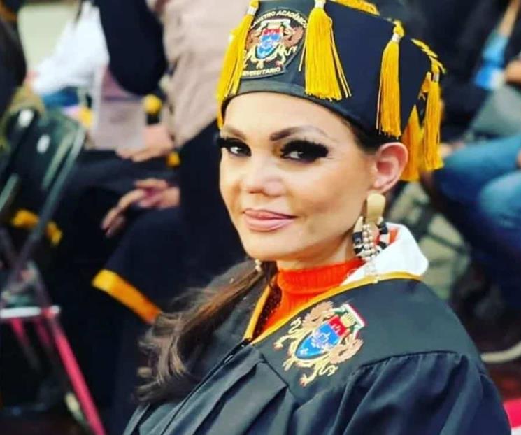 Otorgan doctorado Honoris Causa a Carmen Campuzano