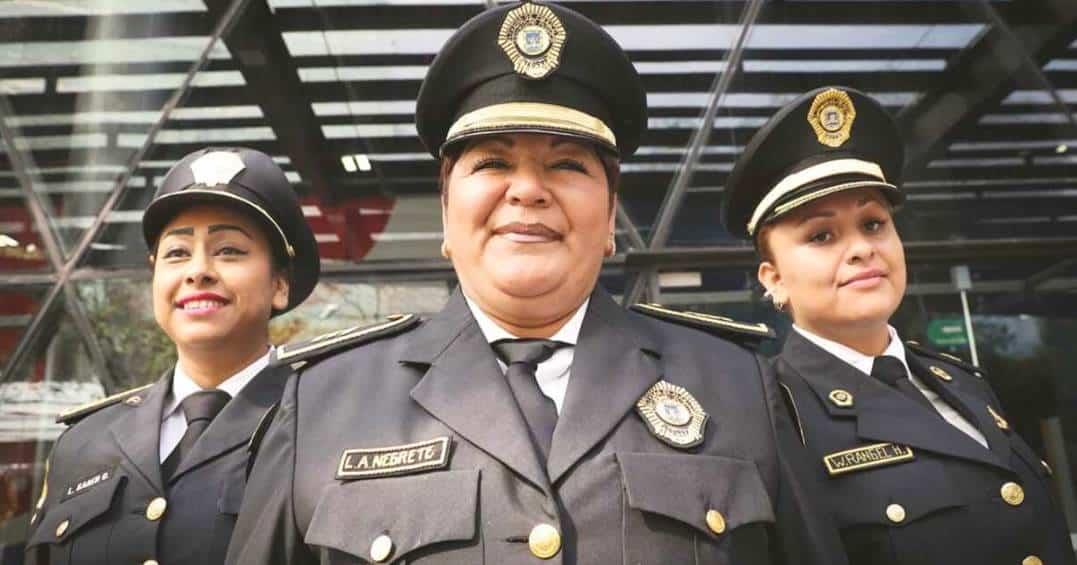 Mujeres policías aún enfrentan desigualdad laboral