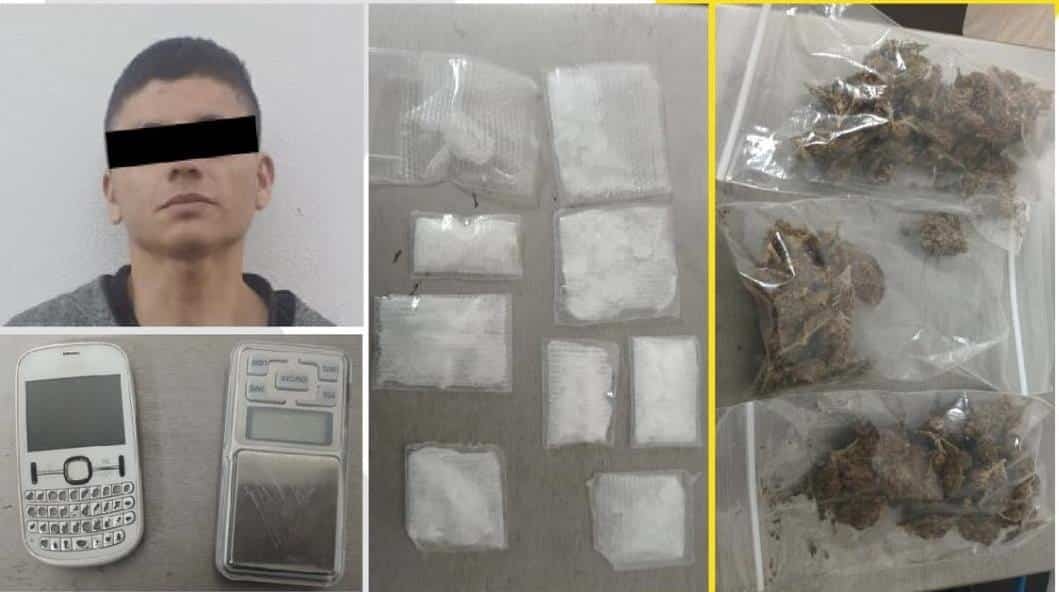 Cuando ofrecía narcóticos a transeúntes sobre la Carretera Nacional, un presunto narcodistribuidor fue detenido por policías de la Secretaría de Seguridad Pública y Vialidad de Santiago que realizaban sus rondines de vigilancia en la Colonia El Cercado