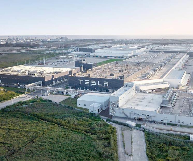 Capacitarán mano de obra para Tesla