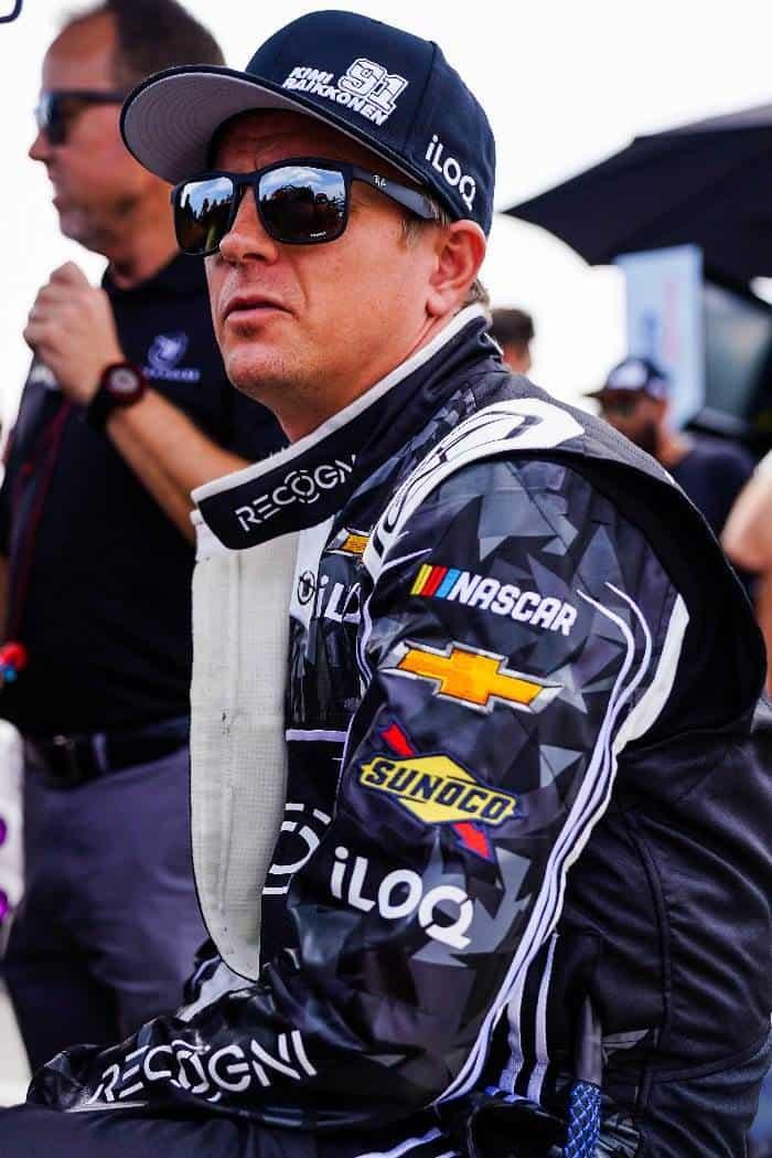 Será compañero Kimi de Suárez en la Nascar