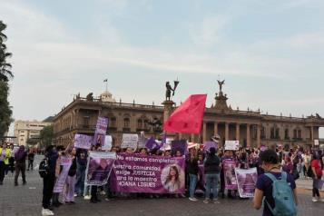 Comienza concentración de la Marcha del 8M