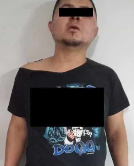 Luego que durante una riña campal presuntamente hirió a balazos a un vecino, un joven fue detenido por policías municipales de Santa Catarina