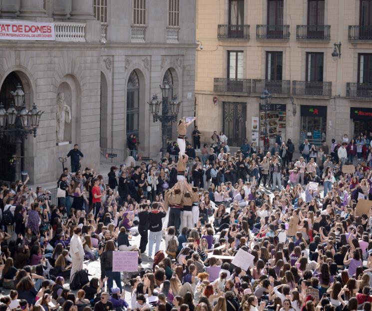 Salen mujeres a las calles a reivindicar sus derechos